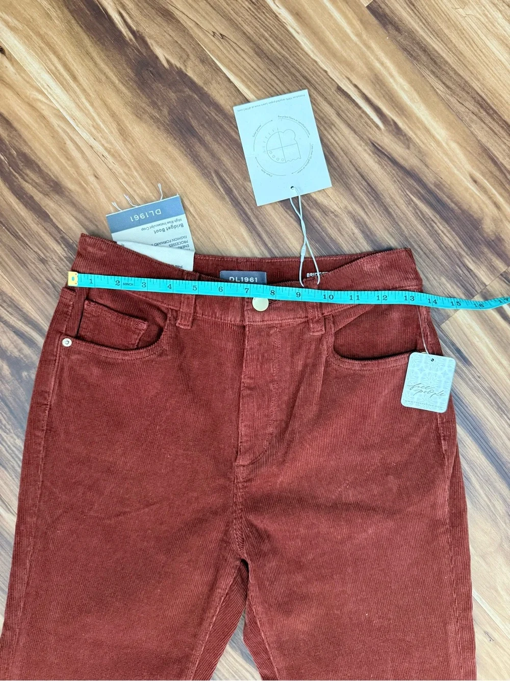 ✨ New - DL 1962 Bridget Corduroy Crop Flare Pants - Size 26 ✨